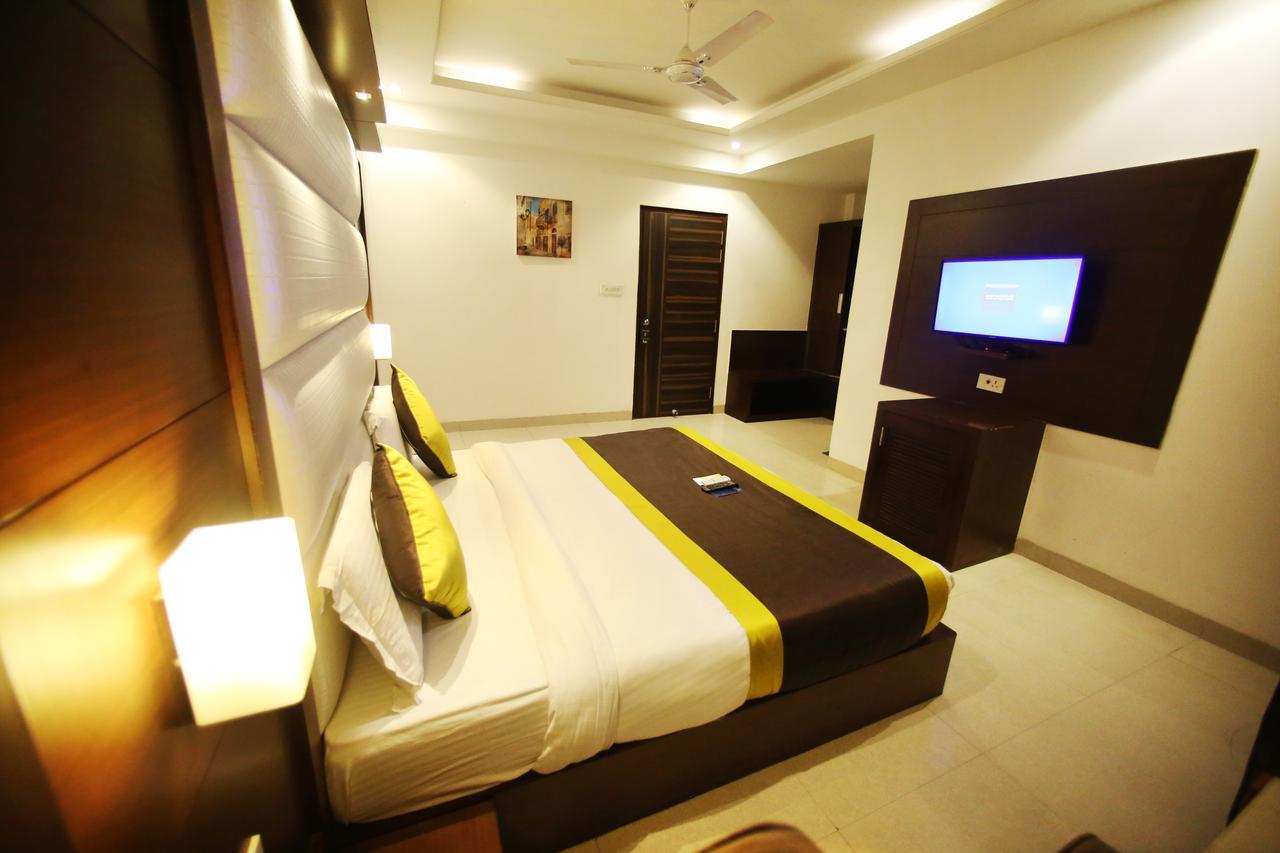 Hotel Aero Star Near Delhi Airport New Delhi Extérieur photo